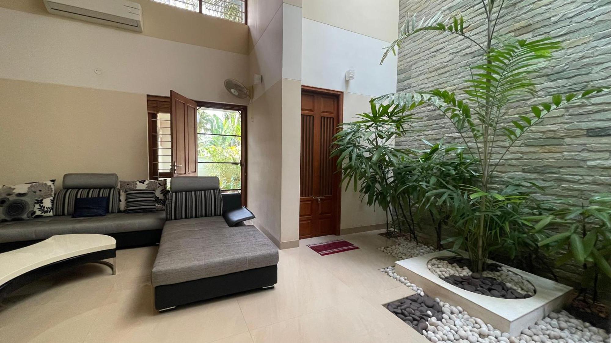 Pinky'S Villa Thiruvananthapuram ภายนอก รูปภาพ